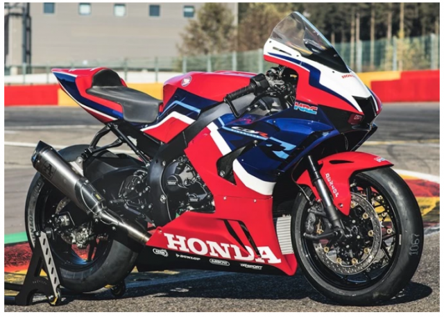 Honda CBR1000RRR SPA 100 phien ban dac biet lo dien - 3