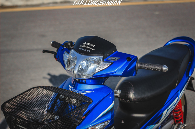 Wave 125 lot xac toan dien khoe dang giua dai lo Thai Lan - 5