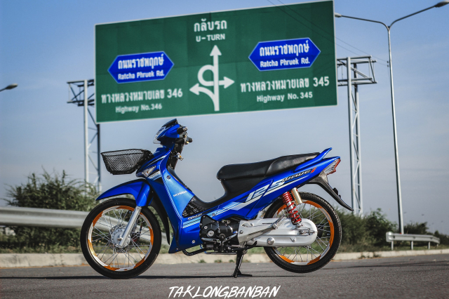 Wave 125 lot xac toan dien khoe dang giua dai lo Thai Lan - 11