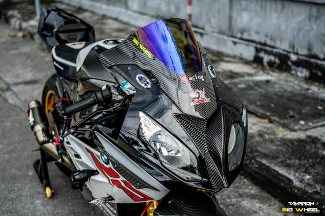 BMW S1000RR do option dinh dam don xuan 2022 - 3