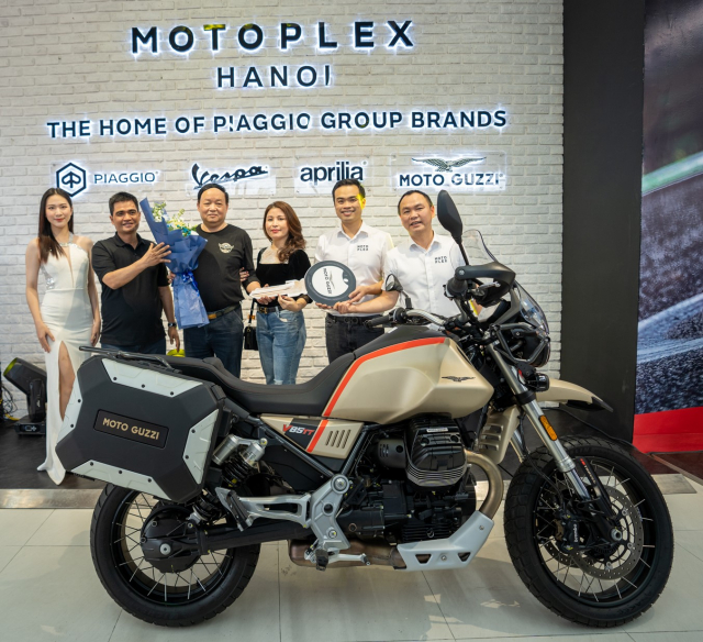 Piaggio Viet Nam tiep tuc khai truong showroom Motoplex o Ha Noi