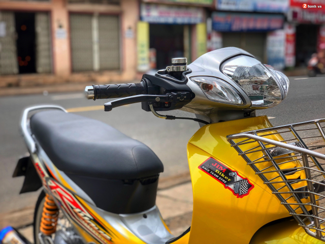 Wave 125 do phong cach doc chieu cua tay choi Bien Hoa