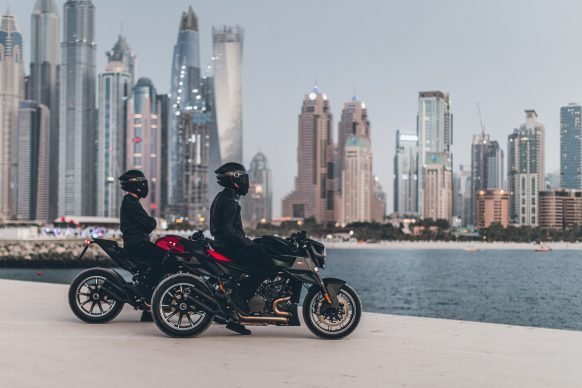 Brabus 1300 R dua tren KTM 1290 Super Duke R vua duoc ra mat chinh thuc voi so luong gioi han - 5