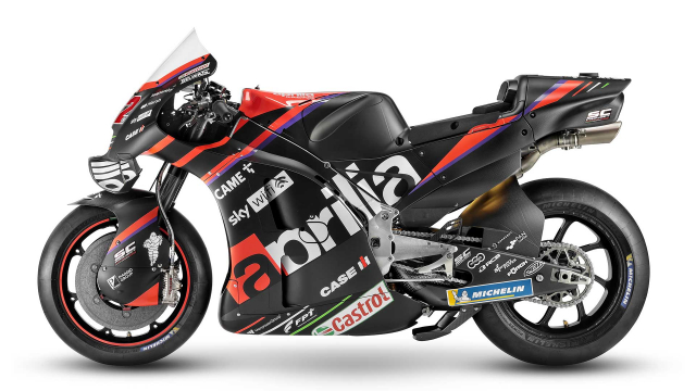 Doi dua Aprilia Racing RSGP ra mat MotoGP 2022 - 7