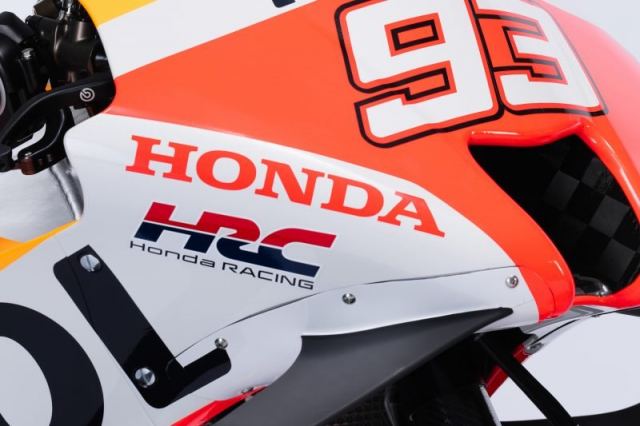 Doi dua Repsol Honda MotoGP 2022 lo dien voi ngoai hinh hoan toan moi - 5