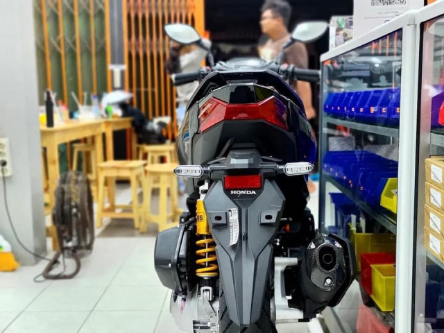 Vario 160 2022 ngay lap tuc duoc nang tam dang cap voi dan trang bi Chau Au - 9