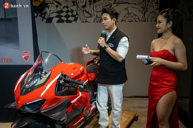 Can canh Ducati Superleggera V4 dat nhat va duy nhat cua doanh nhan Minh Nhua - 5