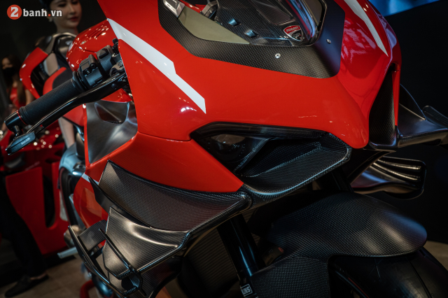 Can canh Ducati Superleggera V4 dat nhat va duy nhat cua doanh nhan Minh Nhua - 11
