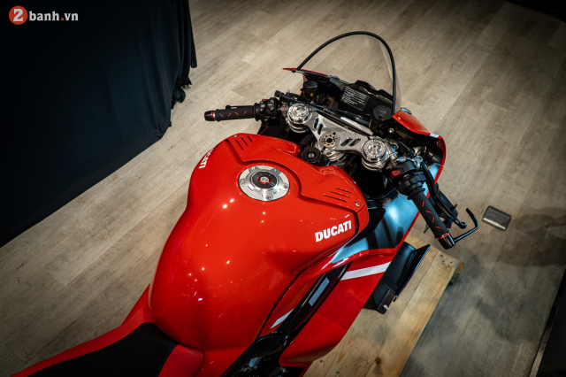 Can canh Ducati Superleggera V4 dat nhat va duy nhat cua doanh nhan Minh Nhua - 25