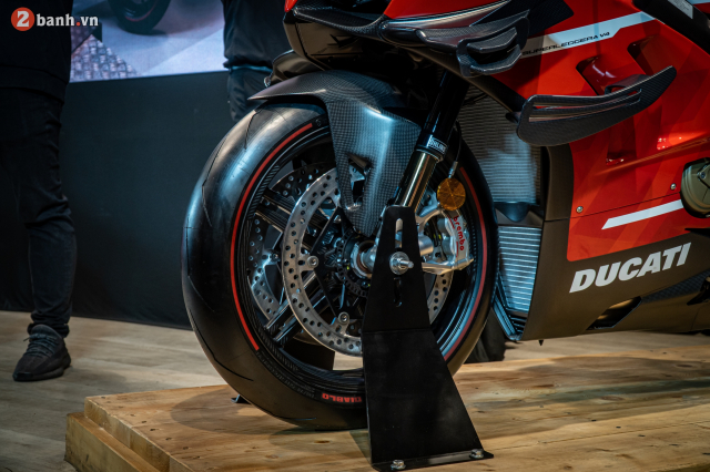 Can canh Ducati Superleggera V4 dat nhat va duy nhat cua doanh nhan Minh Nhua - 28