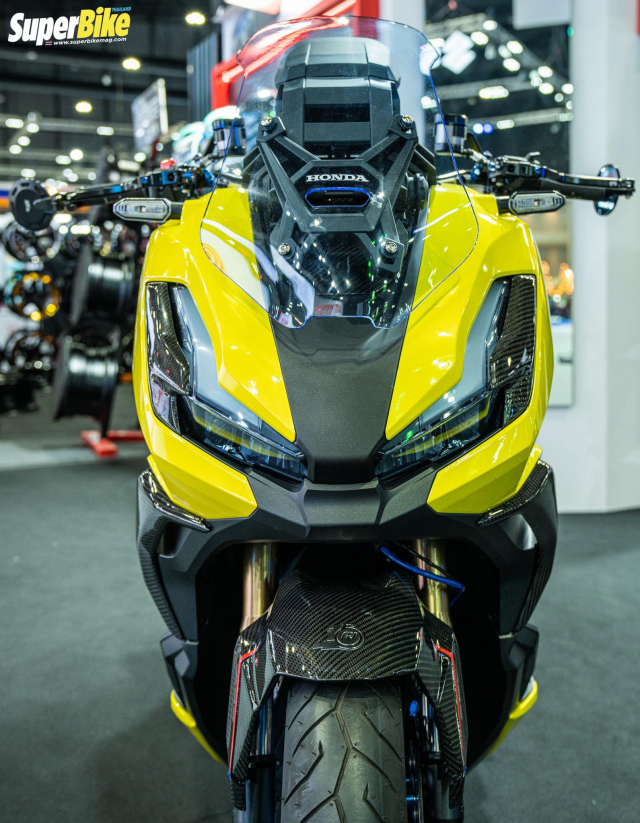 Honda ADV350 do sieu khung cach mat lan song SH350i do - 27