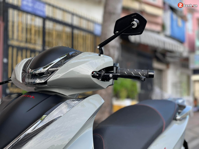 SH350i hoa thanh cuc pham thu thiet sau man lot xac dinh cao - 5