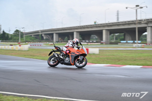 Chi tiet KTM RC390 2022 ra mat tai Dai Loan gia hon 100 trieu dong - 12