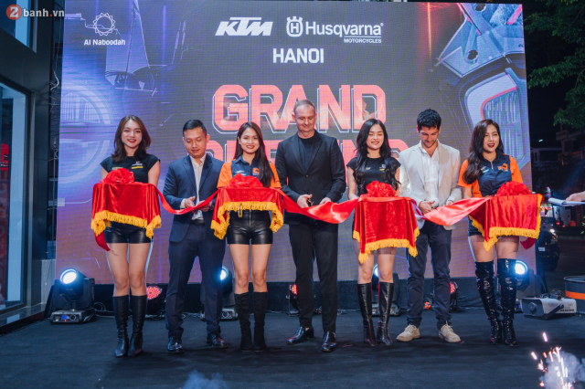 Showroom KTM va Husqvarna Motorcycle Ha Noi chinh thuc khai truong cung hang loat san pham moi - 5