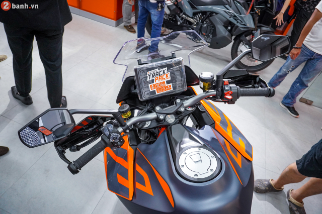 Tong hop 6 mau xe KTM va Husqvarna vua ra mat nhan dip khai truong showroom dau tien tai VN - 6