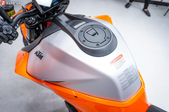 Tong hop 6 mau xe KTM va Husqvarna vua ra mat nhan dip khai truong showroom dau tien tai VN - 10