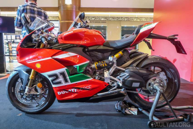 Can canh Phien ban dac biet Ducati Panigale V2S Bayliss va Scrambler 1100 Tribute Pro - 22