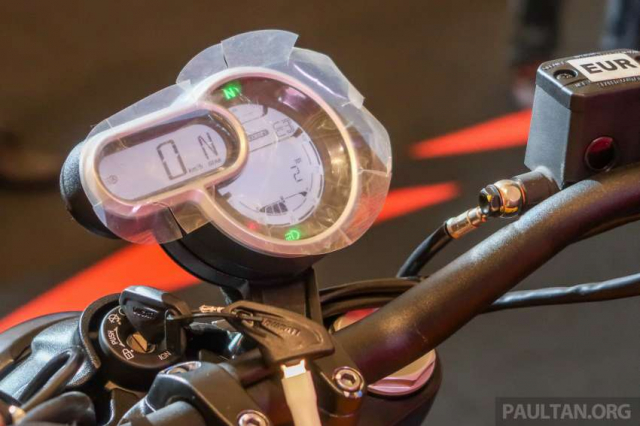 Can canh Phien ban dac biet Ducati Panigale V2S Bayliss va Scrambler 1100 Tribute Pro - 25
