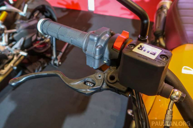 Can canh Phien ban dac biet Ducati Panigale V2S Bayliss va Scrambler 1100 Tribute Pro - 27