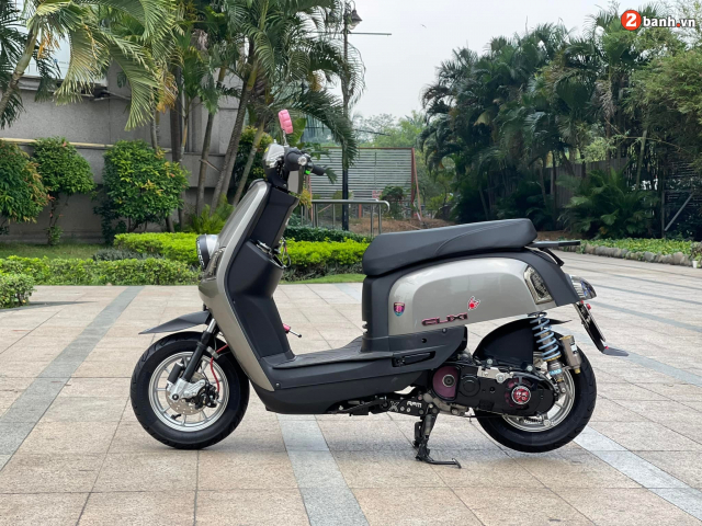 Cận cảnh Yamaha Cuxi độ banh xác xứng tầm siêu phẩm tại đất Sài Gòn ...