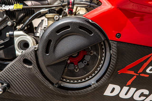 DUCATI PANIGALE V4 S do ve mat hieu suat se trong ra sao - 7