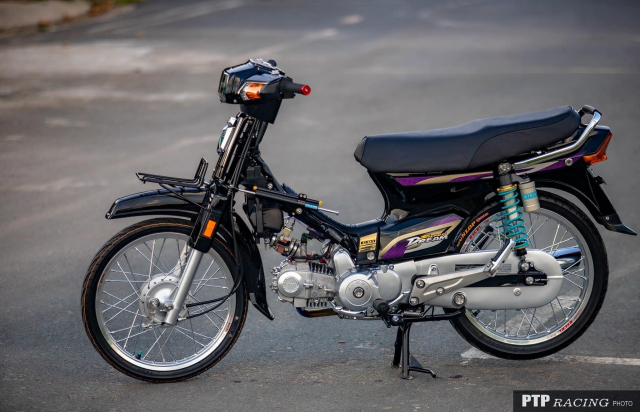 Chi tiết xe Honda Dream Thái độ độc tại Sài Gòn