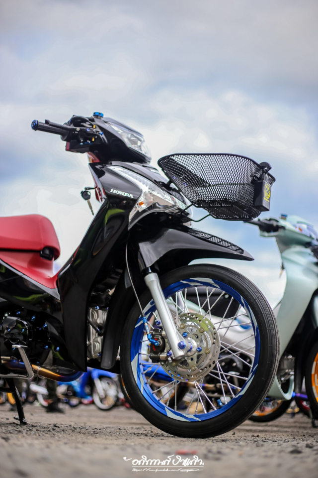 Can canh Wave 125 do con tay va cuc may DOHC tram nam hiem gap - 17