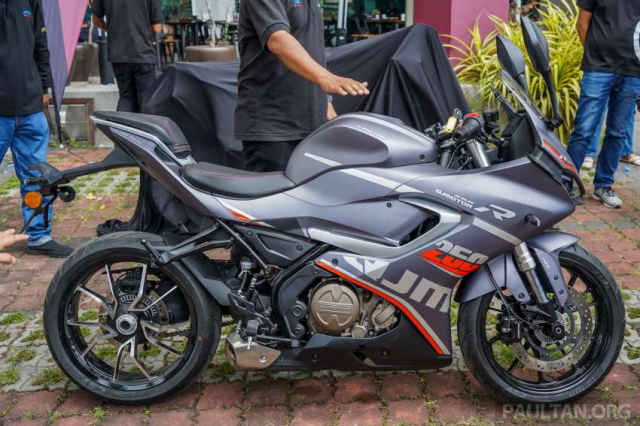 Chi tiet MForce QJMotor 250 RS 250 RR WMoto 250 RR ra mat tai Malaysia - 28
