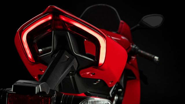 Chiem nguong bo vo PC Ducati Panigale 2022 cua nghe nhan Thai Lan - 9