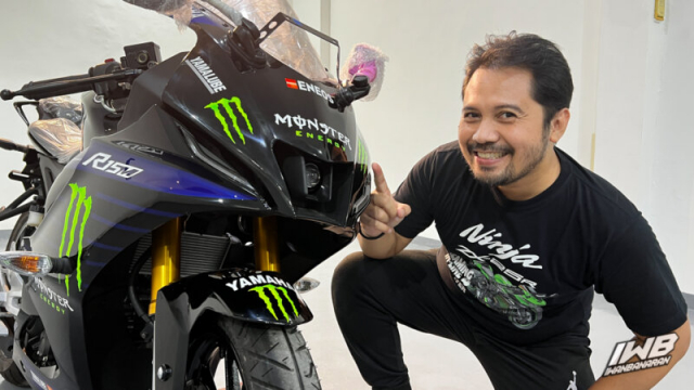 R15M 2022 de lo phien ban Monster Energy MotoGP lua tinh nguoi ham mo - 3
