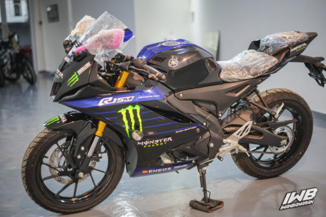 R15M 2022 de lo phien ban Monster Energy MotoGP lua tinh nguoi ham mo - 9
