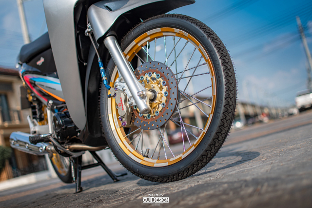 Wave 125 voi phong cach phoi mau dep ngat ngay