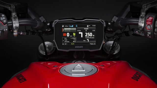 Ducati Diavel V4 2023 lot xac trong nam moi voi phuong cham Dare to be bold - 11