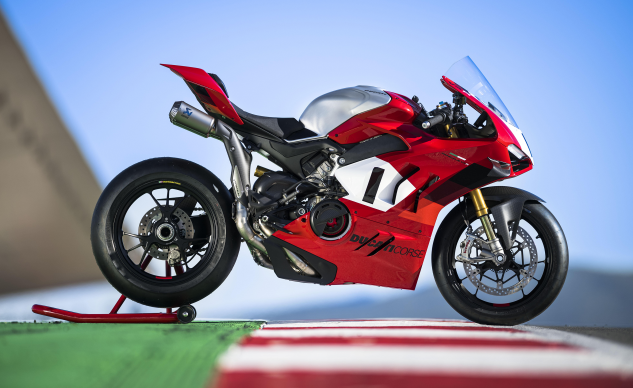 Ducati Panigale V4 R 2023 Vu khi bi mat moi cua Ducati - 11