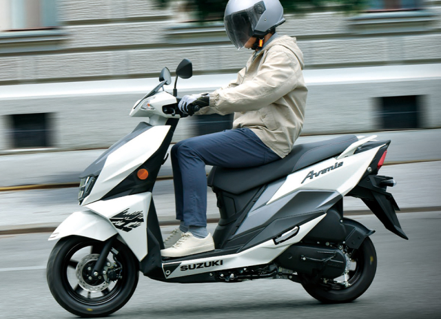 Suzuki Avenis 2023 chao san thi truong voi he thong thang y het xe Honda - 3