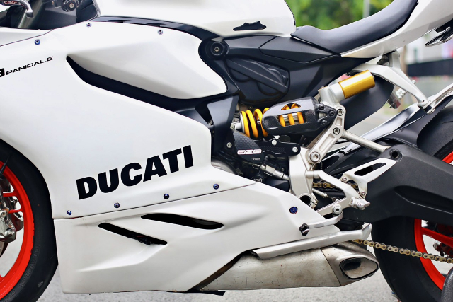 Ban Ducati Panigale 899 trang ngoc trinh - 14