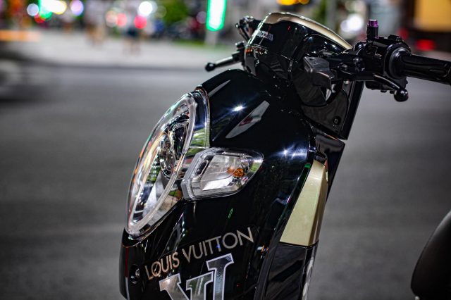 Honda Scoopy do phien ban Louis Vuitton toat ra ve dep sang chanh la thuong - 23