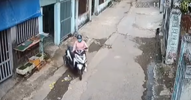 Khong bat can nhung van mat xe mot cach kho hieu - 3
