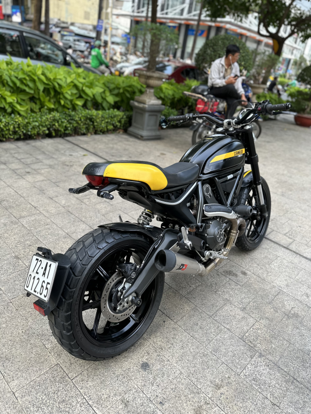 _ Moi ve xe Ducati_Scrambler_full_throttle_800_ABS HQCN Dang ky 2017 chinh chu odo 8200 km - 4