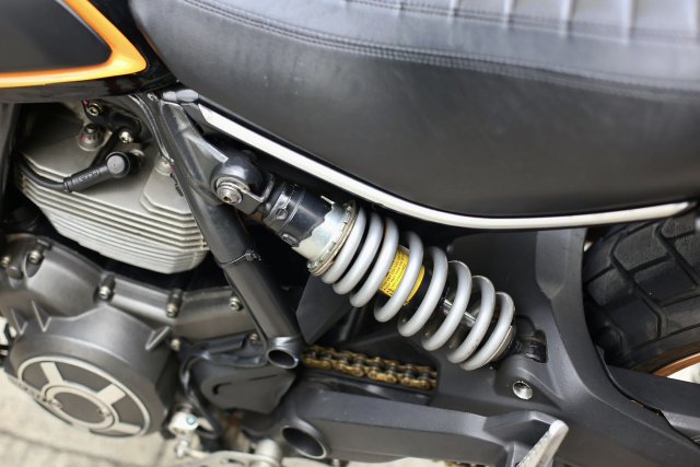 Ban Ducati Scrambler Full Throttle - 13