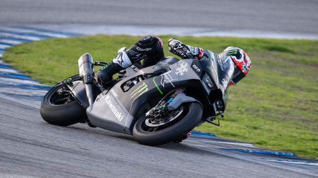 Kawasaki gioi thieu phien ban thu nghiem ZX10RR WSBK Winter Test cho mua WSBK 2023 - 5