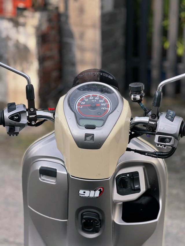 Scoopy do va nhung nuoc di day hop ly phu hop voi anh em moi choi xe - 13
