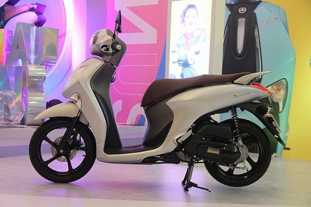Loat xe ga gia 30 trieu dong tai dai ly cho Tet 2023 - 5