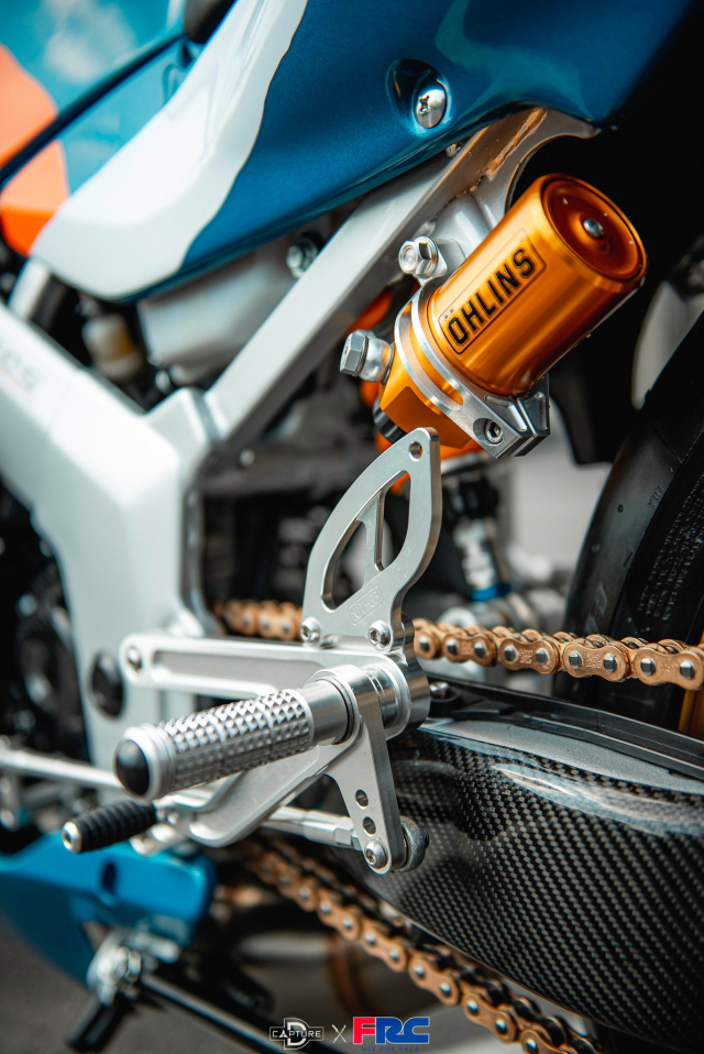 NSR150R SP hoa thanh ban do sieu kinh dien khi roi vao tay tin do cuong Ohlins - 9