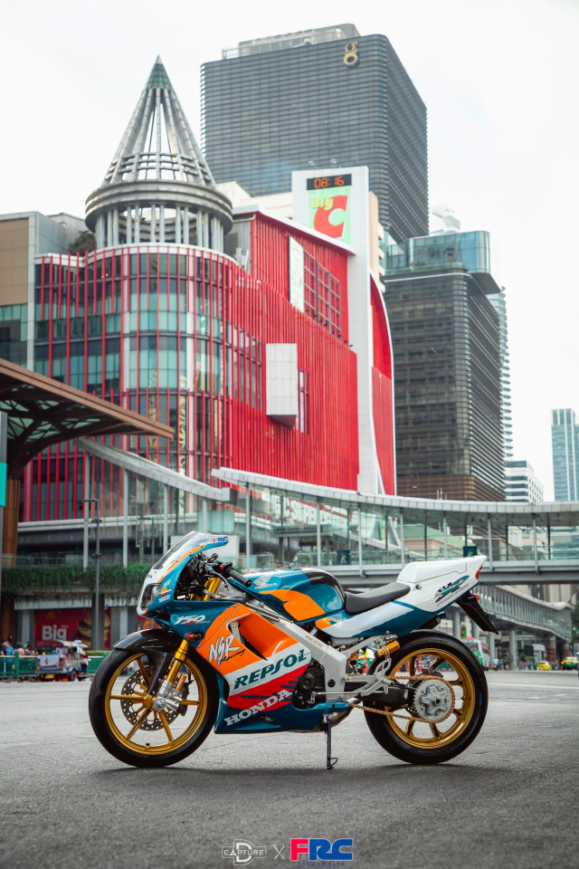 NSR150R SP hoa thanh ban do sieu kinh dien khi roi vao tay tin do cuong Ohlins - 15