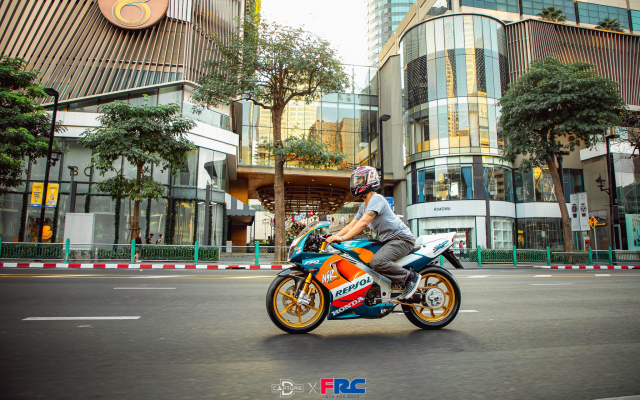 NSR150R SP hoa thanh ban do sieu kinh dien khi roi vao tay tin do cuong Ohlins - 17