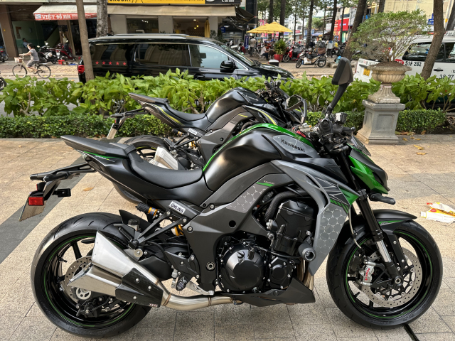 _ Moi ve 2 xe Kawasaki_Z1000R_ABS Ban Dat biet HQCN Date 2018 2019 chinh chu odo 2800 km - 4