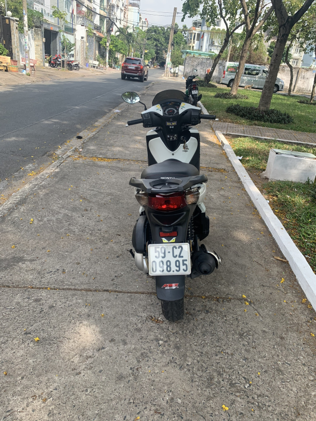 CHINH CHU BAN XE SH150i From Y DK 2011 - 4