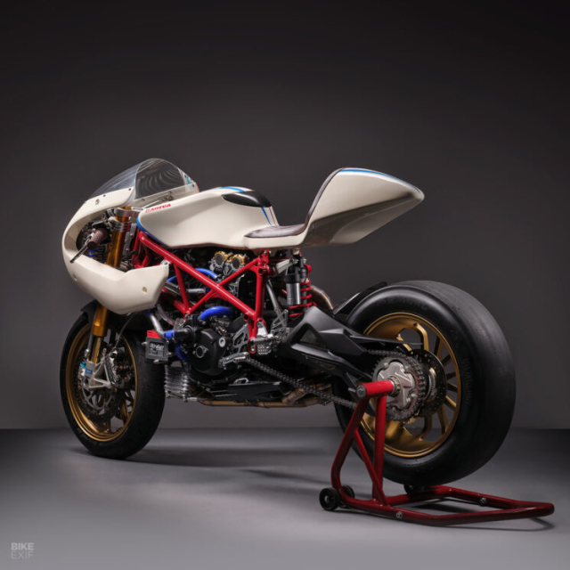 DUCATI Monster 749 do cafe racer an tuong den tu Estonia - 10