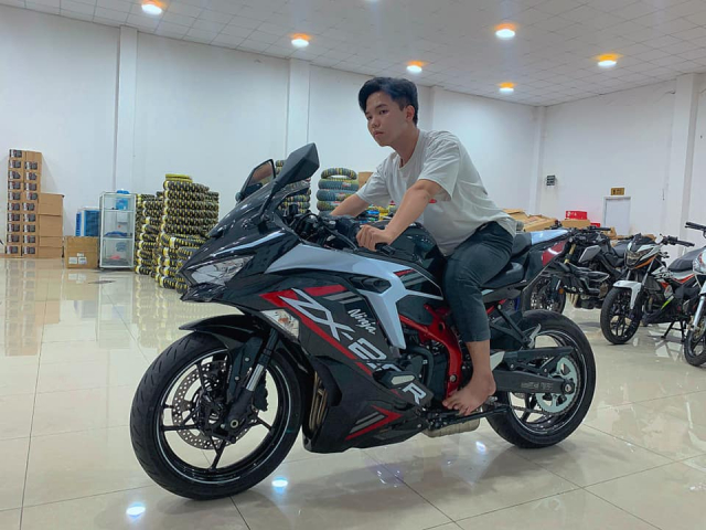 Tai sao nguoi chay xe mo to phan khoi lon o Viet Nam deu bi ghet